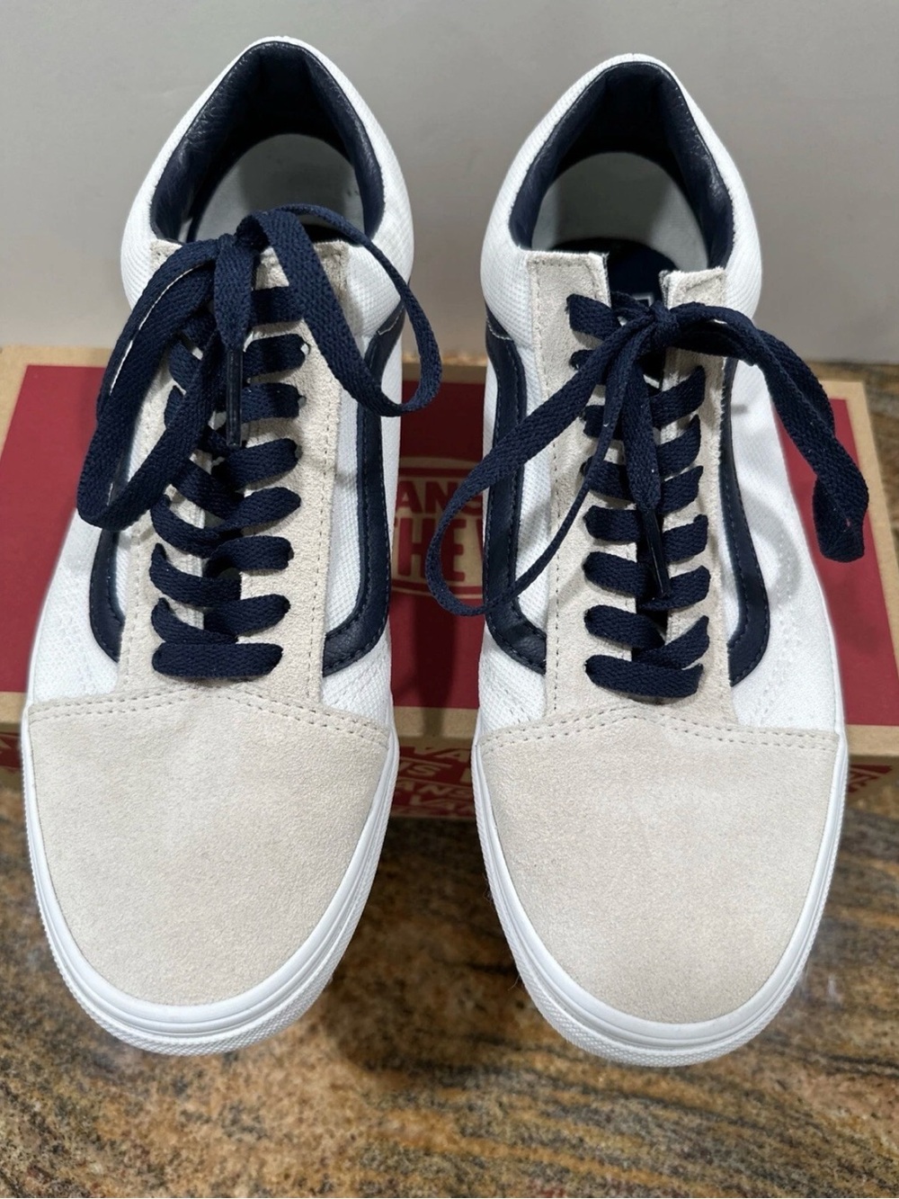 Vans Club Old Skool Men's Size 7.5 White Navy Cream Skateboarding Shoes USED